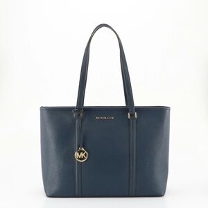 Michael Kors Jet Set Travel Top Zip Tote in Saffiano Leather